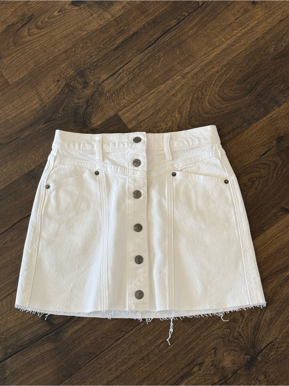 Rails White Denim Button Front Mini Skirt Size 24/0 Raw Hem Stretch